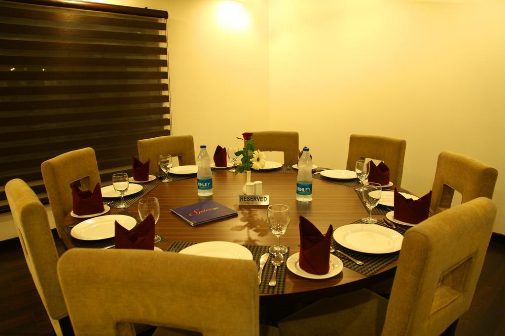 Continent Nakodar Hotel & Resorts Extérieur photo