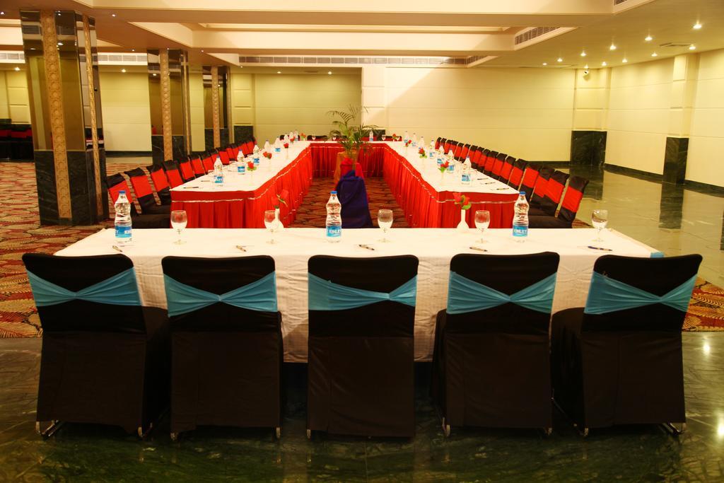 Continent Nakodar Hotel & Resorts Extérieur photo