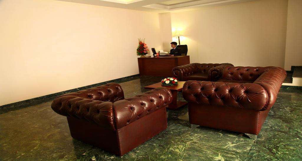 Continent Nakodar Hotel & Resorts Extérieur photo