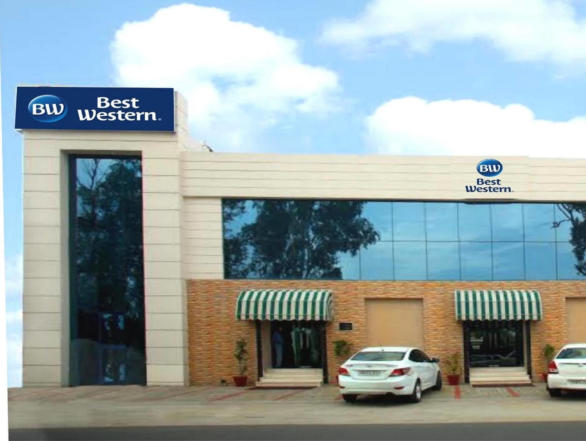 Continent Nakodar Hotel & Resorts Extérieur photo