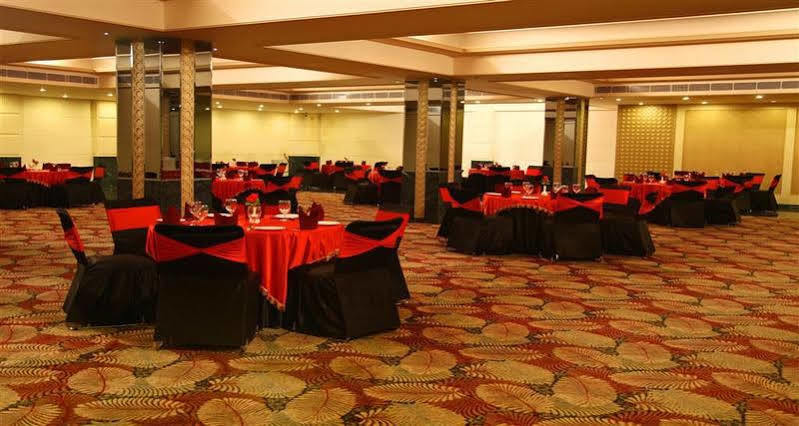Continent Nakodar Hotel & Resorts Extérieur photo